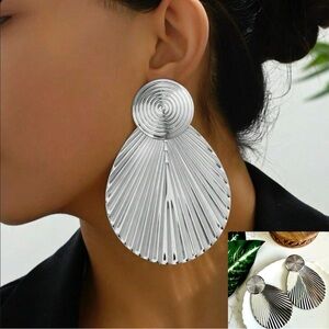 2/$30🌵 Silver Folded Fan Disc Earrings Statement Huge Bohemian Gift Jewelry NEW